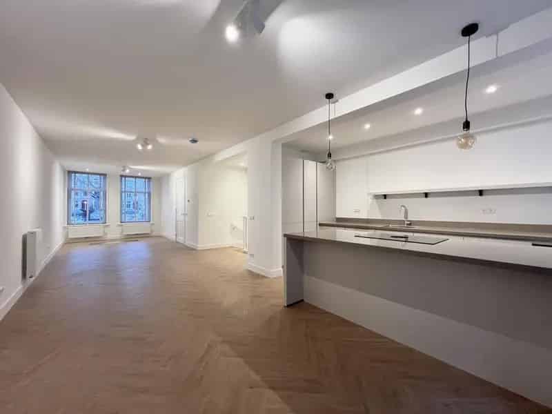 Gerenoveerd Dubbel Benedenhuis Amsterdam Centrum Jordaan 122m² Tuin