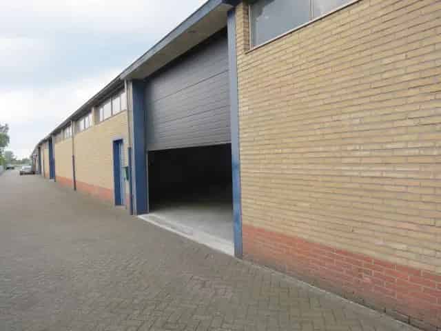Bedrijfshal Nederhorst den Berg | Zoek bedrijfshallen te huur: Middenweg 97 1394 AE Nederhorst den Berg 