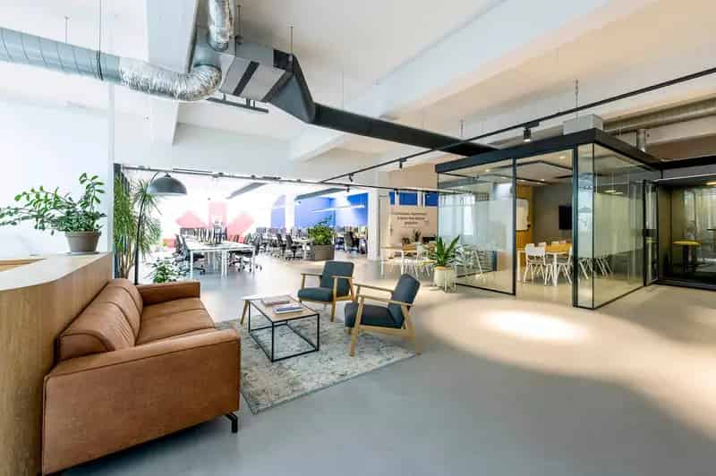 Kantoorruimte Amsterdam Stephensonstraat 1970m²