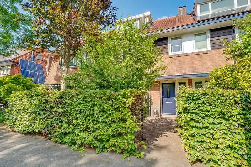 Jaren 30 woning Amersfoort 4 slaapkamers zonnige tuin