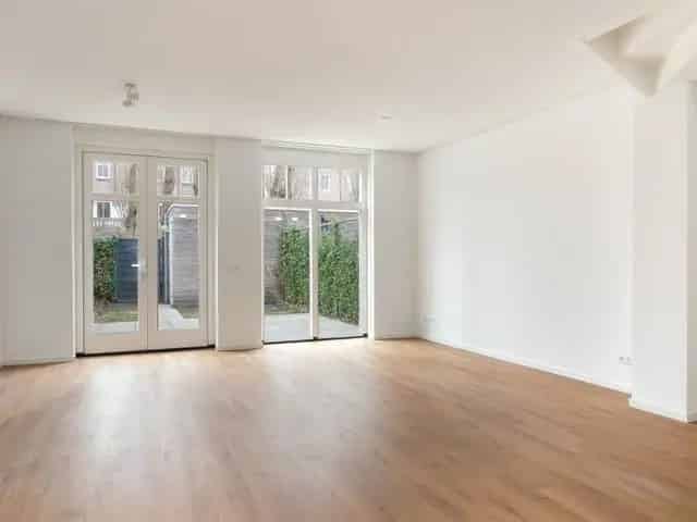 Modern Gezinshuis Voorburg 5 slaapkamers 2 badkamers Energielabel A+