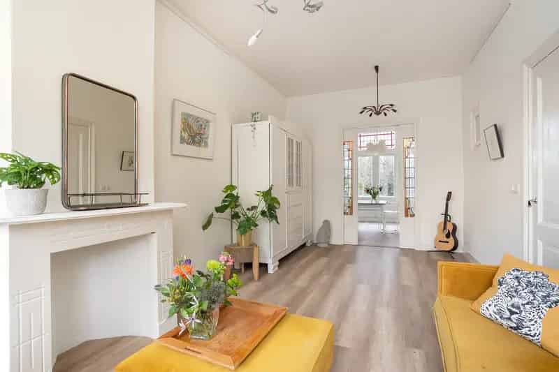 Schitterend huis Haarlem: Glas-in-lood, dakterras en luxe badkamer