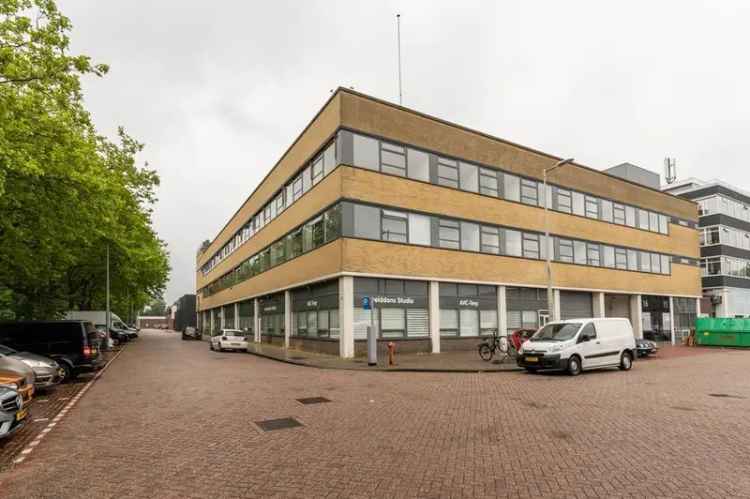 Kantoor Amsterdam-Duivendrecht | Zoek kantoren te huur: Ellermanstraat 15-L 1114 AK Amsterdam-Duivendrecht [funda in business]