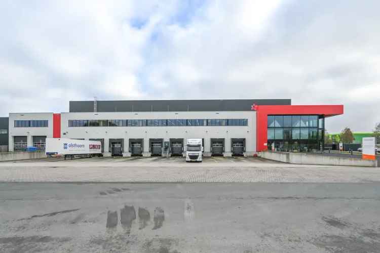 Bedrijfshal te huur Amstelveen 12141m2