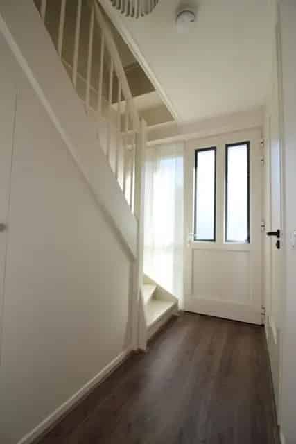 Vrijstaande woning 5 kamers te huur De Westereen