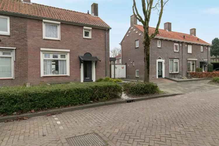 Ruime 2-onder-1-kapwoning met 5 slaapkamers en multifunctionele ruimte