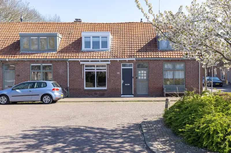 Huis te koop: Pieter Florisstraat 14 1623 RT Hoorn (NH) 
