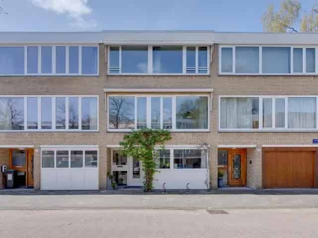 Amsterdam Cannenburg Familiehuis 6 Slaapkamers Tuin Dakterras
