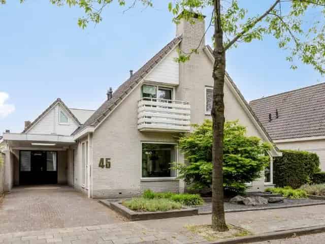 Vrijstaande woning te koop Schijndel - Ruimte, comfort en zwembad