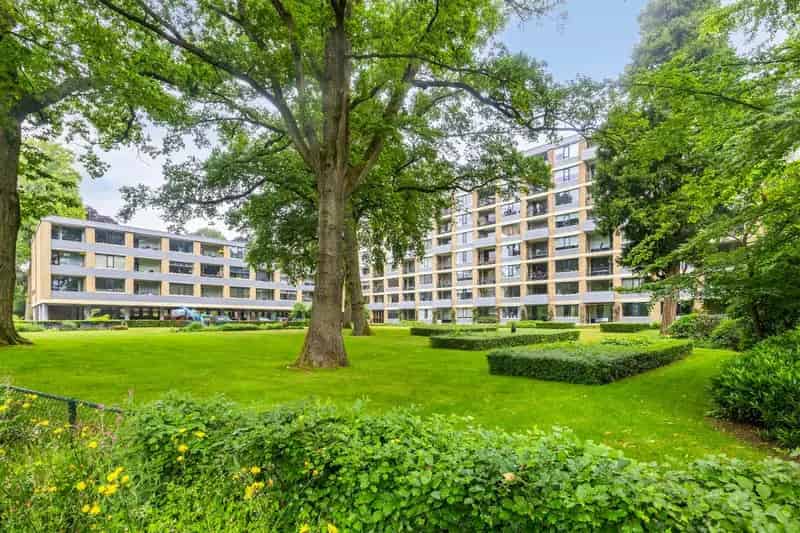 Appartement te koop Epe: modern 2-kamerappartement met berging en garage