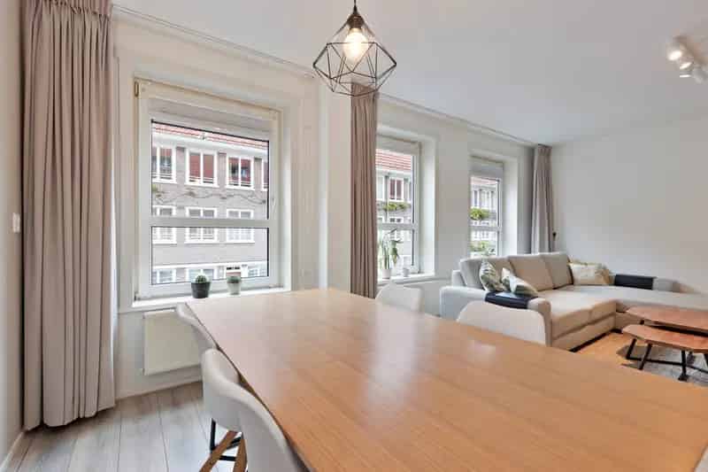 Gemeubileerd appartement Amsterdam Zuid 2 slaapkamers balkon