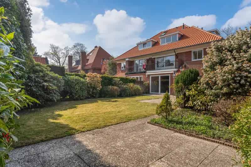 Grote villa 7 slaapkamers Wassenaar  Zonnige tuin Nabij scholen