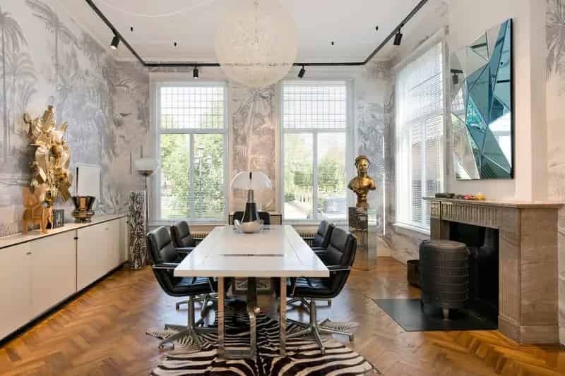Huis te koop Giesbeek: Historische Pastorie 425m2