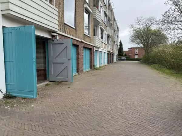 Garagebox Florakade 14 Oosterparkwijk 13m2
