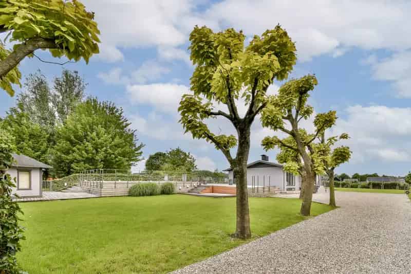 Watervilla Wilnis 4 slaapkamers 3 badkamers Botenhuis Zwembad