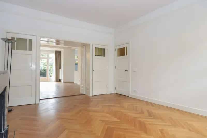 Gezinshuis Amsterdam Zuid 4 slaapkamers 2 badkamers