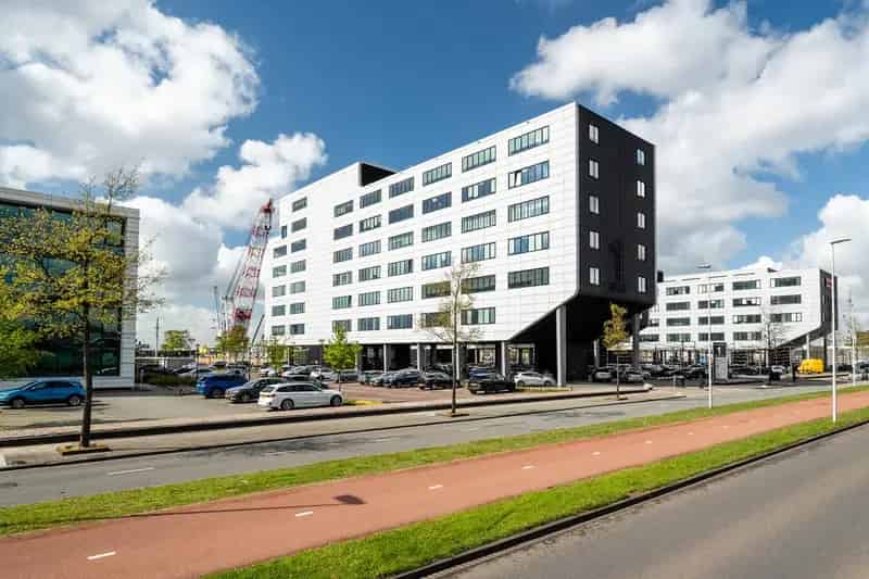 Kantoorruimte te huur Rotterdam Waalhaven 172m²