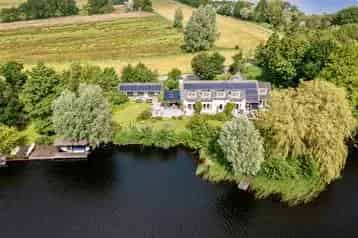 Huis te huur Botsholsedijk Waverveen: ruim familiehuis 360m2