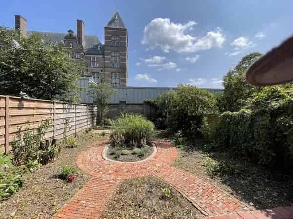 Ruime 3 kamer parterrewoning te huur in Duinoord