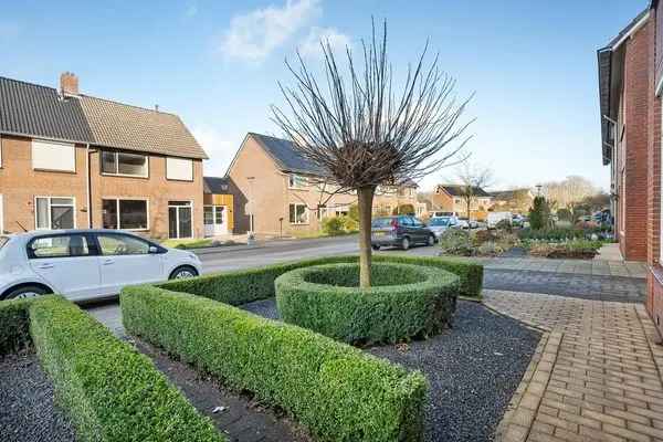 Hoekwoning 4 slaapkamers De Strangen Ommen