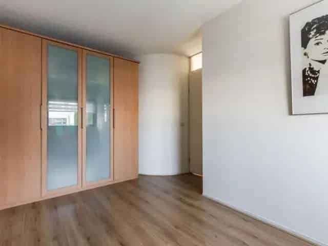 Hoekwoning 4 slaapkamers Literatuurwijk Almere