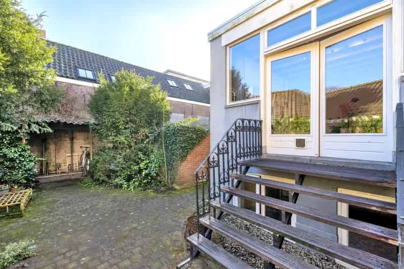 Appartement te koop Bossche Binnenstad: Rijksmonumentale charme met stadstuin