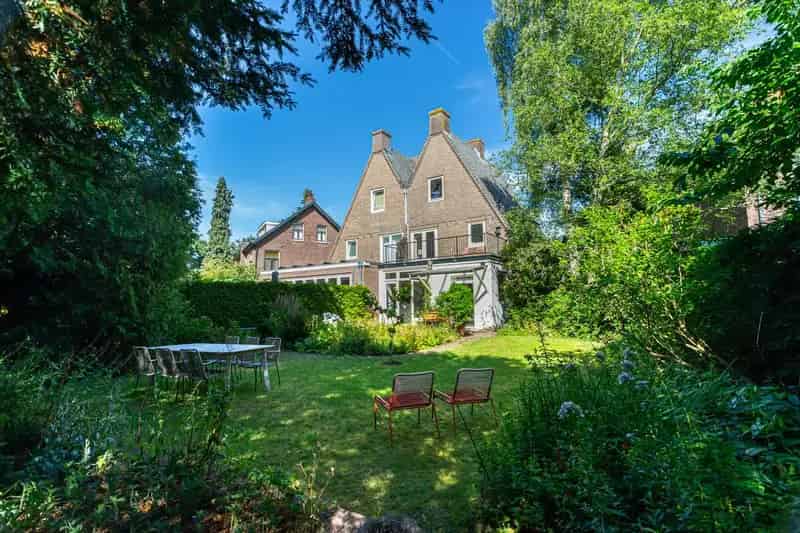 Ruime Villa te Koop in Bussum Spiegel