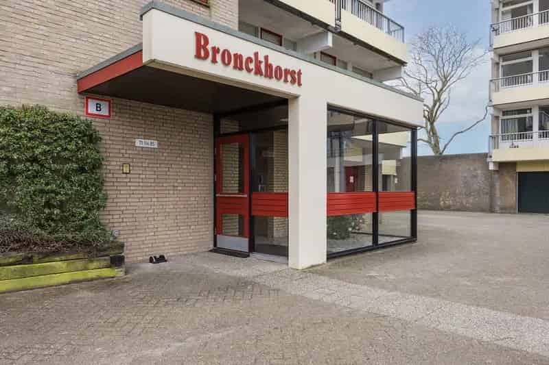 Ruim hoekappartement Zutphen met 2 balkons en rivieruitzicht