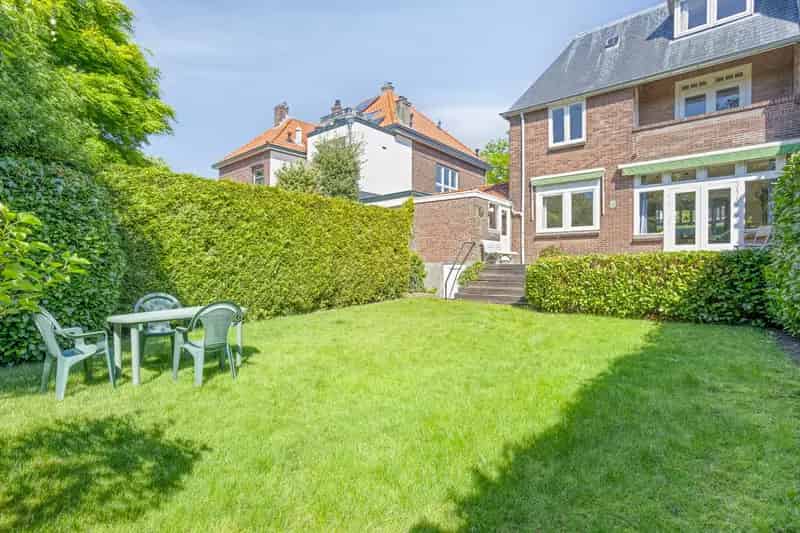 Karaktervolle Tweekapper Nijmegen 5 slaapkamers Grote Tuin