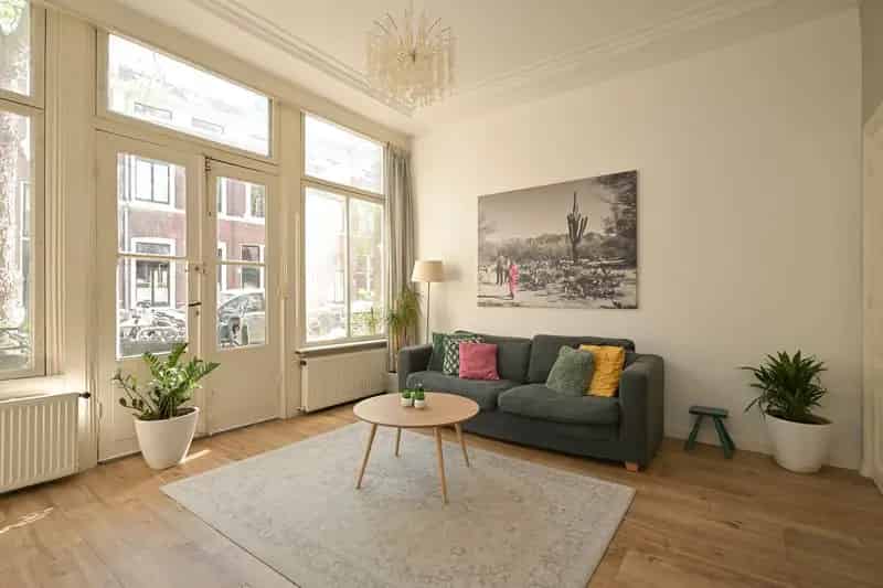 Herenhuis Zeeheldenkwartier 6 slaapkamers 3 badkamers tuin