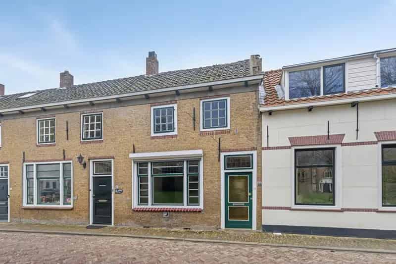 Kluswoning Dirksland Diepe Tuin Zuidwesten Veel Potentie
