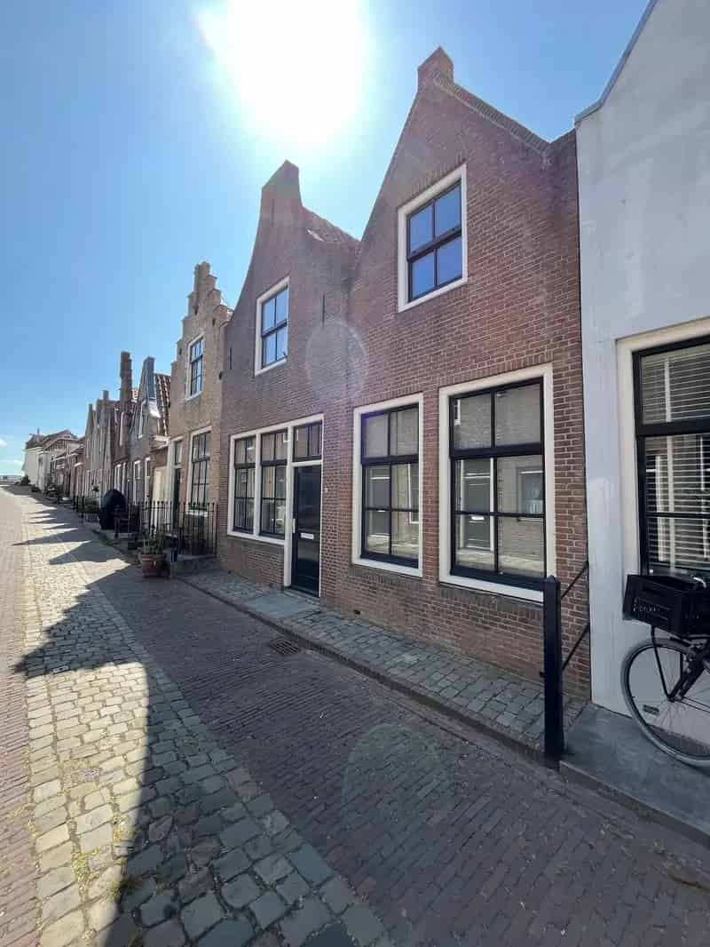 Ruime woning 3 slaapkamers tuin westen sociale huurders voorrang