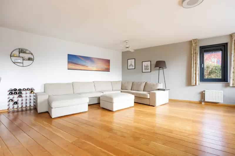 3-kamer Hoekappartement Leiden Professorenwijk Tuin Zonnepanelen