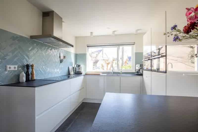 Luxe 2-onder-1-kapwoning Leiden 7 slaapkamers 2 badkamers