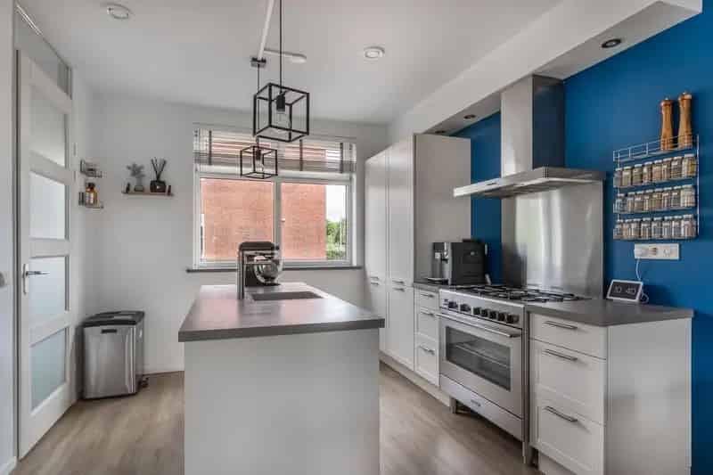 Huis te koop Hedel Koningin Maximahof 3 slaapkamers moderne badkamer