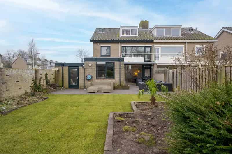Herenhuis Voorschoten 7 Kamers Grote Tuin Nieuwe Keuken Badkamer