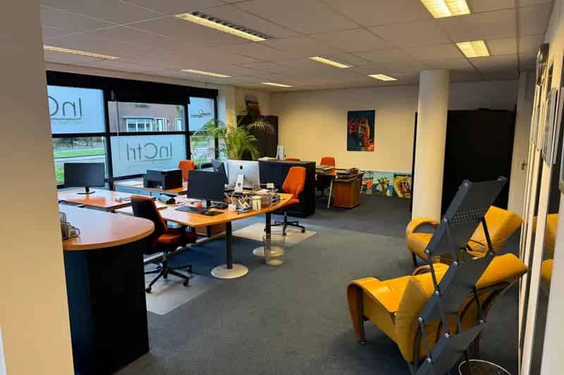 Kantoor te Huur Hengelo 100m2 Snelweg Nabij