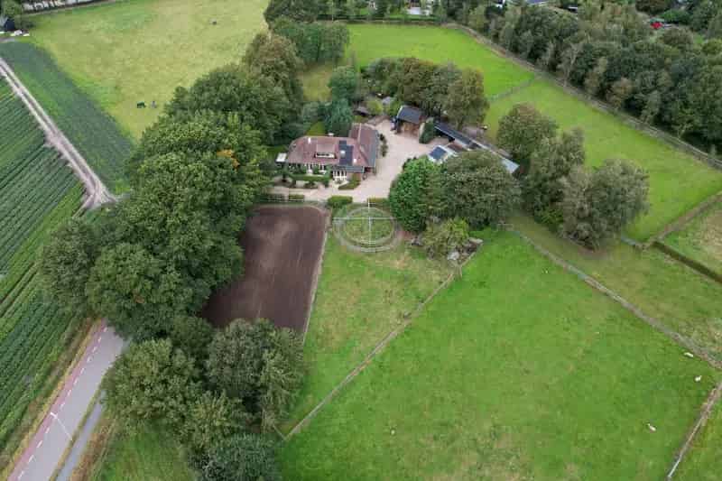 Levensbestendige woning Lunteren met paardenstallen