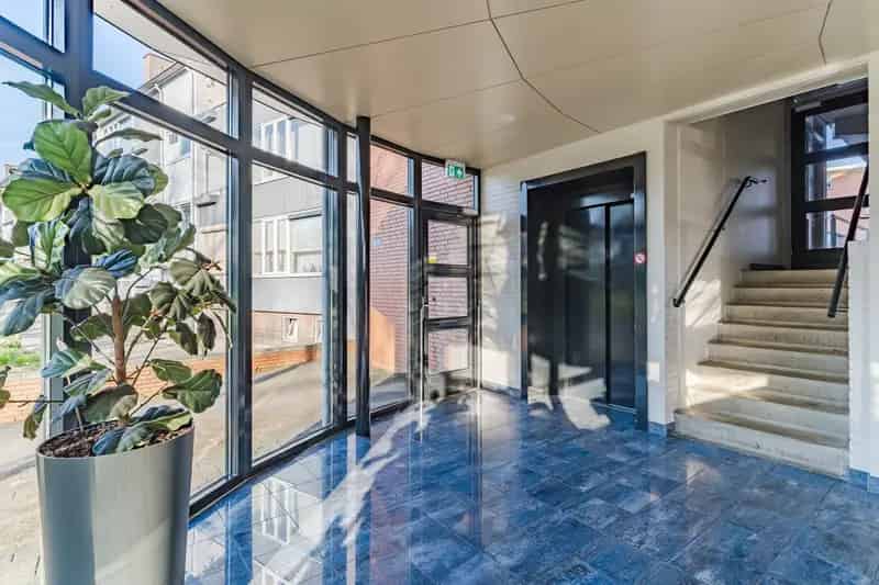 3-Kamer Appartement Burghplan Eindhoven Balkon Eigen Parkeerplaats