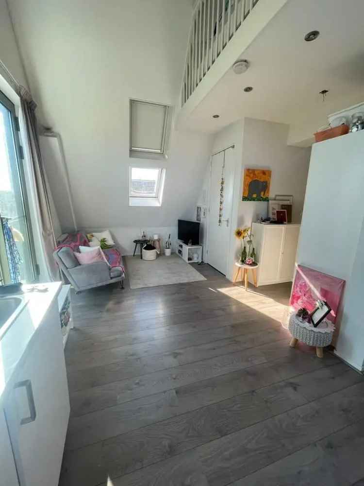 Studio te Huur Groningen Centrum - Beschikbaar per 01-06-2025