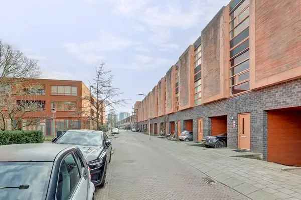 Royale Drive In woning Morgenstond 126m2 3 slaapkamers Tuin Dakterras