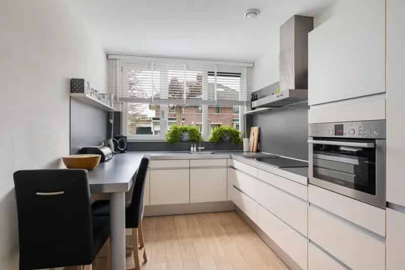 Royale 2-onder-1-kapwoning Ter Leede
