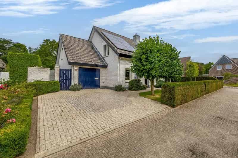 7 Slaapkamers Vrijstaande woning 227m2 Grote Heide Nabij Venlo