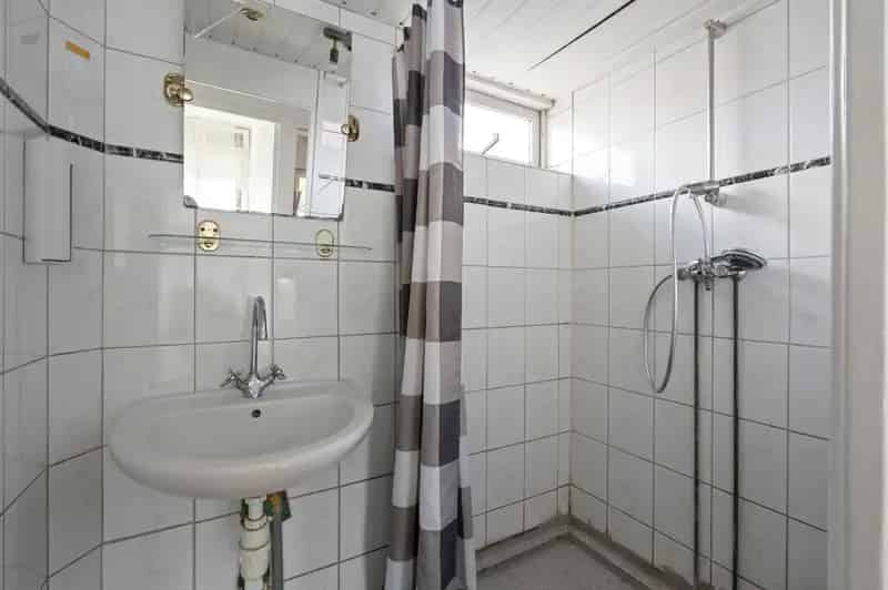 Huis te koop Oranjestraat: renovatieproject met 3 slaapkamers en tuin