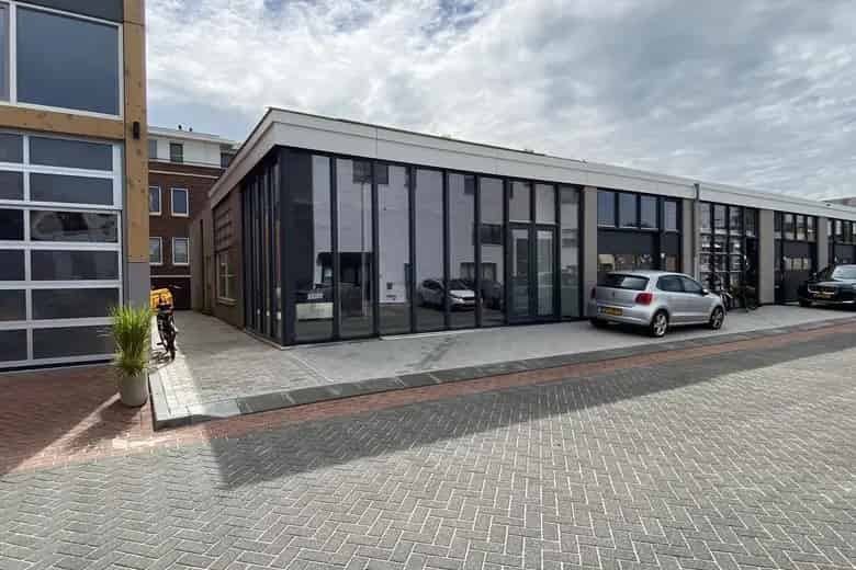 138 m2 bedrijfsruimte te koop in Reeuwijk