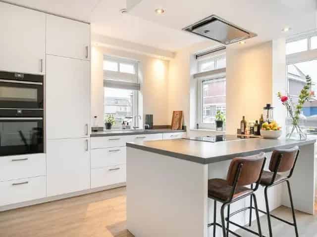 Gemeubileerde 2-onder-1-kapwoning Gouda 5 slaapkamers te huur