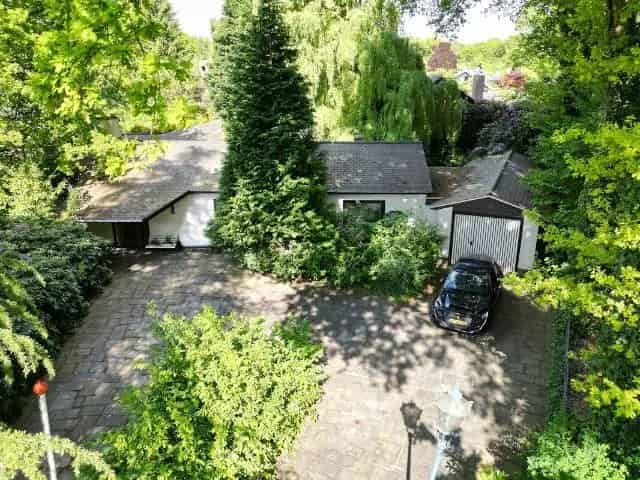 Te renoveren bungalow in villapark Oud Stokhorst