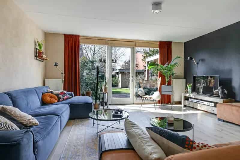 Ruime Hoekwoning Elst 4 Slaapkamers Garage Tuin Energielabel A