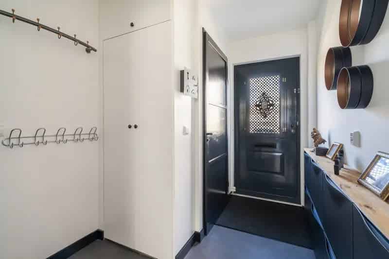 Huis te koop Vlaardingen: Instapklare 5-kamer woning met 17 zonnepanelen