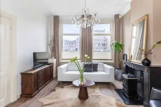 Herenhuis Geertruidenberg 5 Kamers 145m2